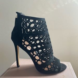 BCBG Max Azria ABAY Heel